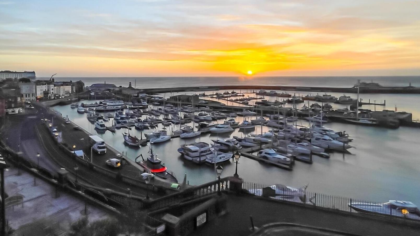 Luxury Ramsgate Harbour View By Adliv Apartment Exterior photo